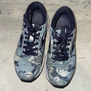 Women's Brooks Ghost Shoes